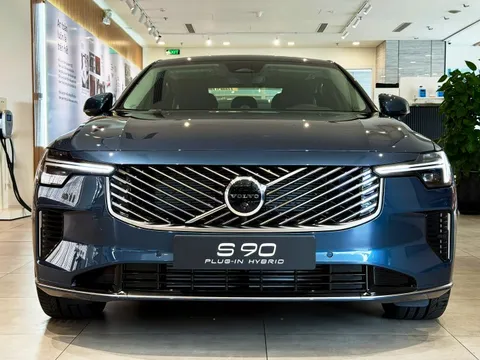 Loại bỏ bản giá rẻ, Volvo S90 thế hệ mới có gì đặc biệt?