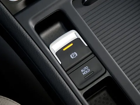 Tại sao phanh tay điện tử đang dần thay thế phanh tay cơ?