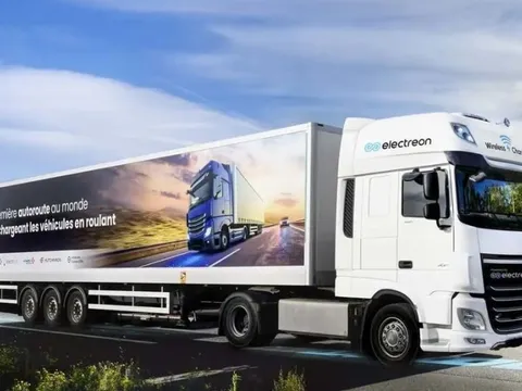 Pháp thử nghiệm cao tốc sạc không dây đầu tiên cho xe điện