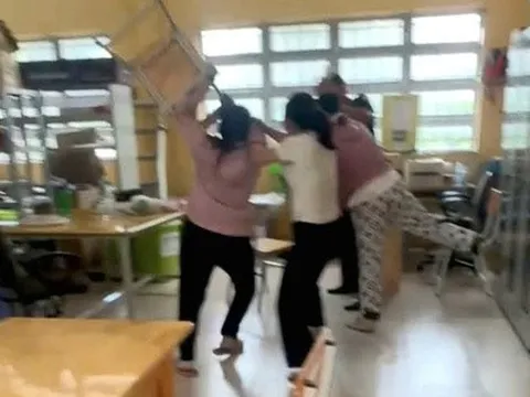 Diễn biến mới vụ thầy giáo nhắn tin “thân mật” với nữ sinh, phụ huynh vào trường gây rối ở Tây Ninh