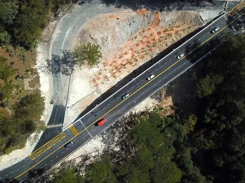 NÓNG: Đèo Prenn vừa cho lưu thông trở lại từ 13 giờ hôm nay, 25-11