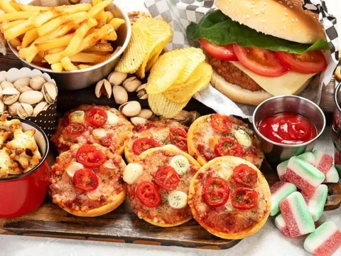 Loại thực phẩm giá rẻ, dễ mua làm tăng nguy cơ ung thư đại trực tràng