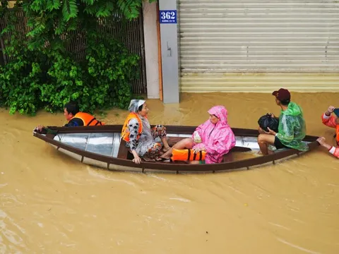 Khánh Hòa lên phương án sơ tán dân trước áp thấp nhiệt đới có khả năng thành bão số 15