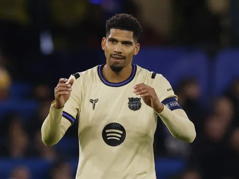 Araujo gây phẫn nộ