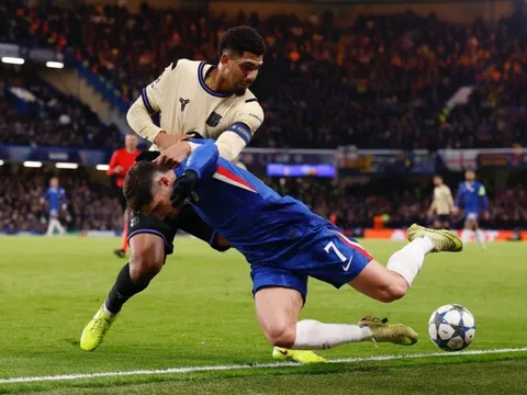 La Liga thua toàn diện Premier League