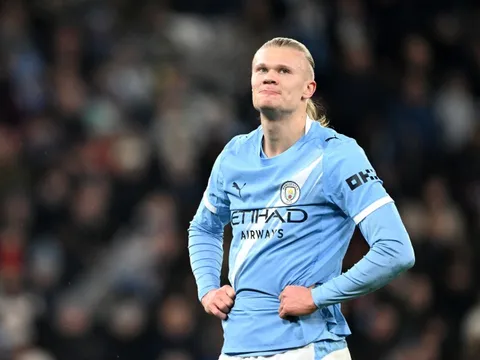 Man City thua sốc trên sân nhà