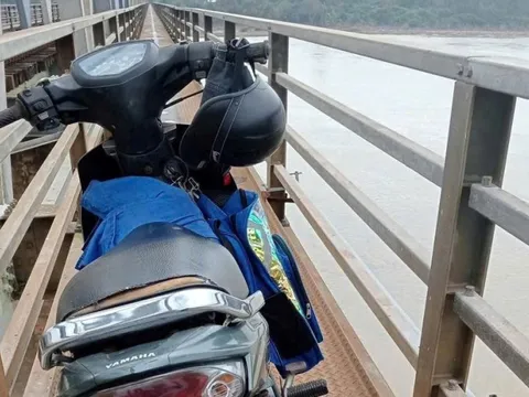 Người đàn ông ôm cháu bé 2 tuổi và 6 tuổi nhảy xuống sông Trà Khúc