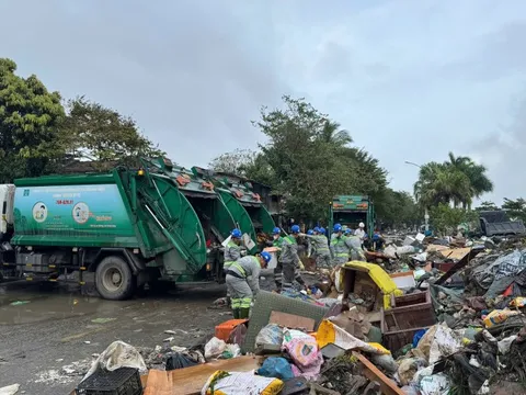 Đắk Lắk đề nghị TP.HCM hỗ trợ 50 xe thu gom, vận chuyển rác sau lũ