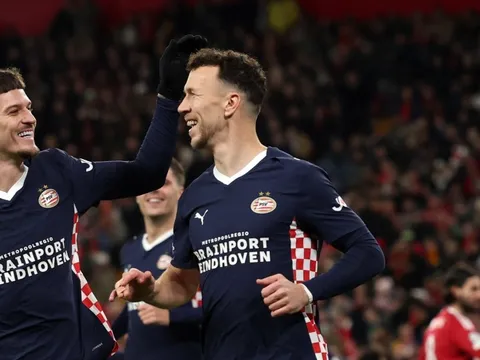 Ngả mũ với Perisic