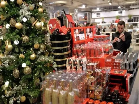 Sắp Giáng sinh, một quốc gia sắp phát hơn 4 triệu đồng tiền mặt cho người độc thân