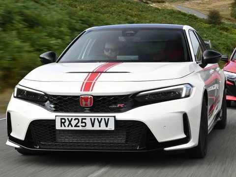 Cận cảnh Honda Civic Type R Ultimate Edition phiên bản cuối cùng
