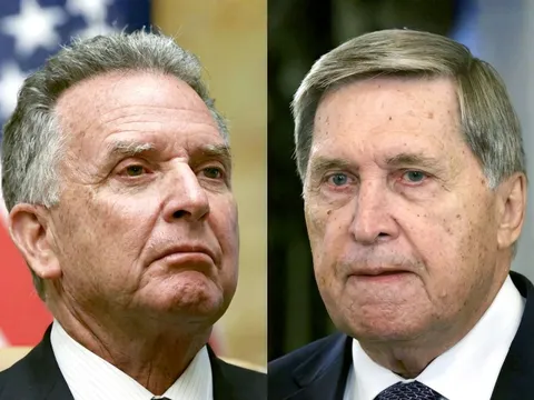 Mỹ, Nga rò rỉ điện đàm: Hòa đàm Ukraine 'như đèn trước gió'