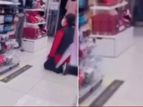 Phẫn nộ cảnh nhân viên cửa hàng phải quỳ xin lỗi sau khi nhắc nhở trẻ con