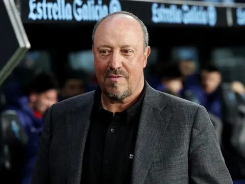 HLV Benitez xứng đáng với mức lương kỷ lục