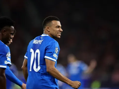 Báo chí thế giới nghiêng mình trước Mbappe