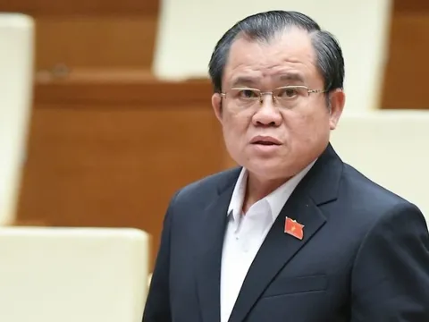 Đại biểu: Có dự án phải chờ hàng tháng lấy văn bản góp ý của phòng ban rồi lại 'chờ, chờ, chờ đợi'