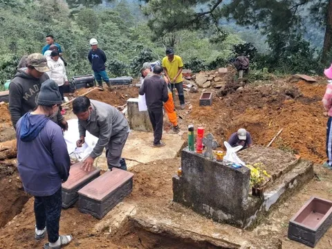 Lâm Đồng di dời hàng chục ngôi mộ vì lo sạt lở