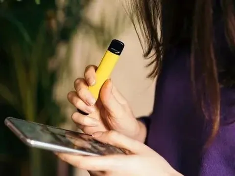 Một lần sử dụng thuốc lá điện tử “cho biết” cũng dễ gây nghiện