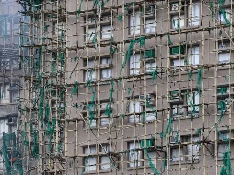 Vì sao đô thị hiện đại Hồng Kông (Trung Quốc) vẫn sử dụng giàn giáo tre trong xây dựng?