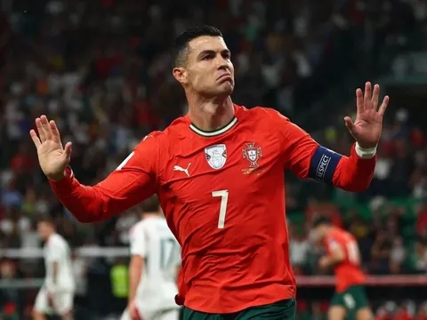 Không ai muốn kiện FIFA vì giảm án cho Ronaldo