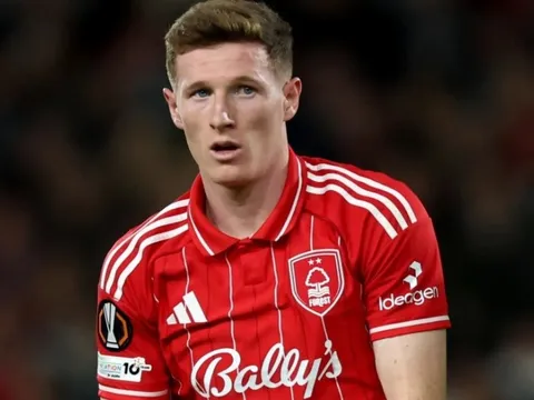 Premier League sục sôi vì ngôi sao trăm triệu bảng