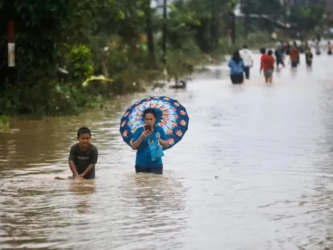 Hơn 300 người thiệt mạng do bão lũ tại Indonesia, Thái Lan và Malaysia