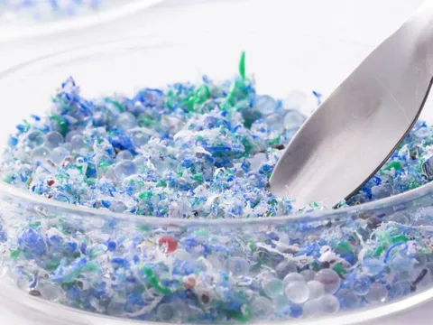 Phát minh ‘hẹn giờ’ cho nhựa tự phân huỷ làm chấn động giới khoa học, tiềm năng giải quyết vấn đề hóc búa bậc nhất hành tinh