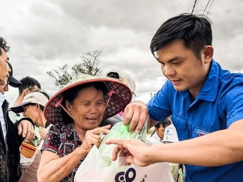 Nhiều doanh nghiệp tại TP.HCM tiếp tục chung tay dựng lại nhà cho bà con miền Trung