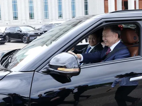 Việt - Lào: Mối quan hệ hiếm có trên thế giới