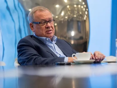 EU muốn lấy tài sản của Moscow cho Ukraine vay, nhân vật quyền lực ngành ngân hàng Nga cảnh báo có thể làm 1 việc trong 50 năm kể cả khi đã đạt được hoà bình ở Kiev