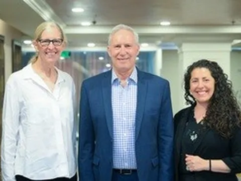 Cha đẻ vaccine HPV mong muốn giúp Việt Nam "xoá sổ" ung thư cổ tử cung