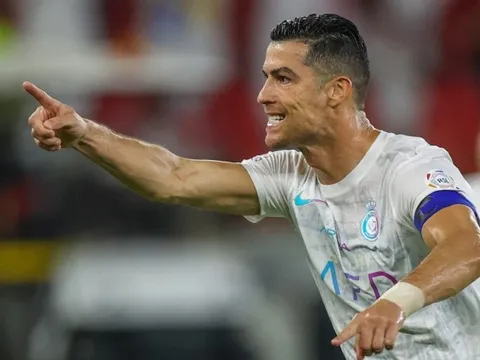 'Ronaldo là cỗ máy bóng đá toàn diện'