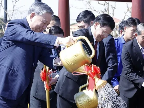 Tầm quan trọng của sự gắn kết chiến lược Việt - Lào