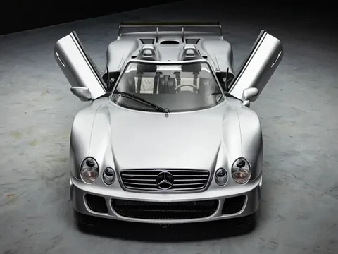 FBI tịch thu siêu xe Mercedes-Benz CLK GTR Roadster 13 triệu USD