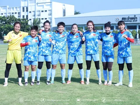 Cách tuyển nữ Việt Nam chống nắng tại Thái Lan