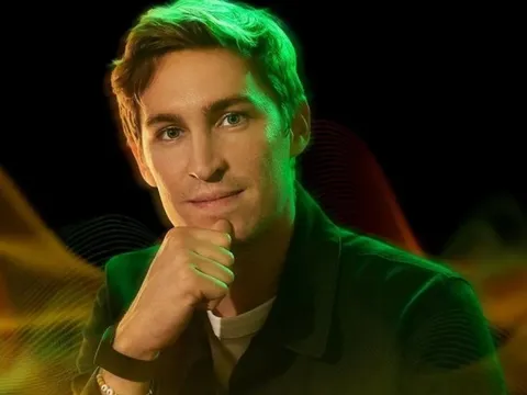 Startup AI tí hon hiếm hoi tiết lộ đang có lãi hàng trăm triệu USD mỗi năm, 2 founder thành tỷ phú đôla ở tuổi 30