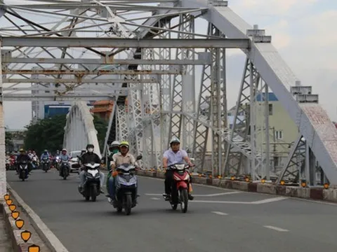 Thông báo quan trọng của Phòng CSGT TPHCM về cầu Tân Thuận 1