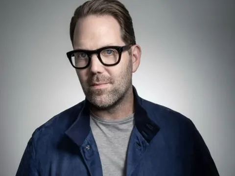 'Phù thủy giao diện' Apple kết thúc 20 năm gắn bó, bất ngờ đầu quân cho Mark Zuckerberg