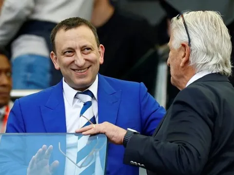 Bê bối cá cược rúng động bóng đá Anh