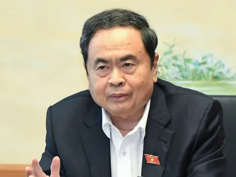 Chủ tịch Quốc hội: Nhà đầu tư nào vào nước ta cũng hỏi có đủ điện không