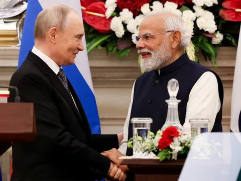 Ông Putin cam kết không để Ấn Độ thiếu nhiên liệu, Nga - Ấn công bố mối quan hệ 'vững vàng'