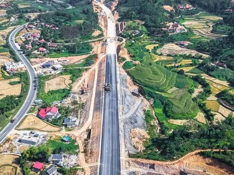 Liên danh Đèo Cả huy động 2.754 người, 1.241 thiết bị, 'dồn lực' thông tuyến cao tốc 11.000 tỷ đồng