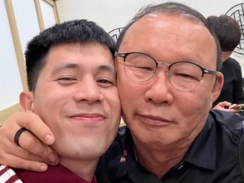 HLV Park Hang-seo hội ngộ dàn tuyển thủ Việt Nam