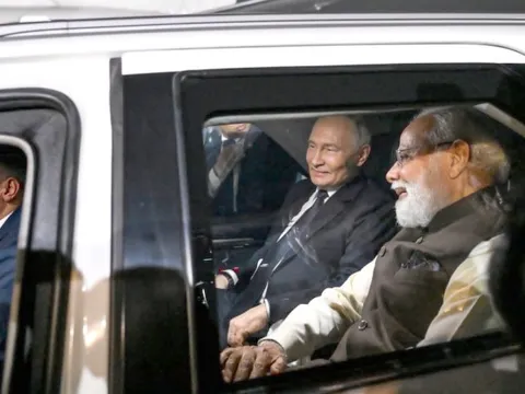 Nga - Ấn Độ quan hệ bền chặt