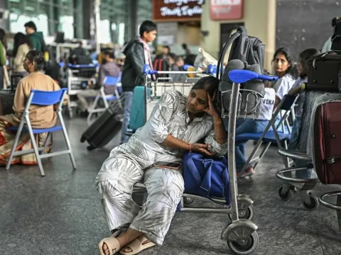 Hơn 1.000 chuyến bay bị hủy, hàng không Ấn Độ rơi vào hỗn loạn