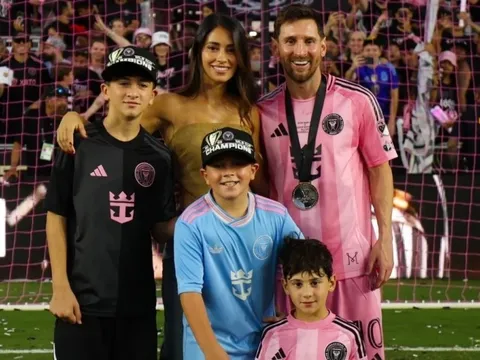 Bức ảnh gia đình Messi gây sốt