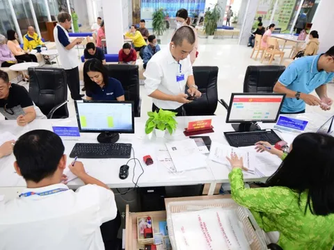 Hỗ trợ không quá 24 tháng lương cho người làm việc tại các hội phải nghỉ việc ngay do sắp xếp