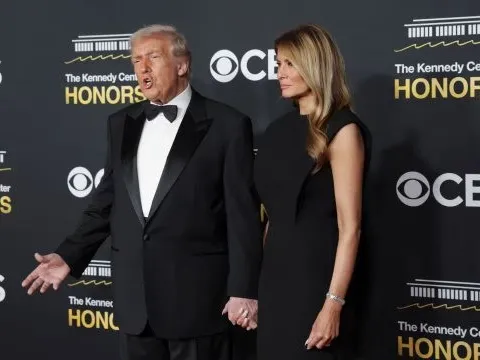 Tổng thống Mỹ Donald Trump cảnh báo thương vụ 72 tỷ USD của Netflix ‘có thể là một vấn đề’