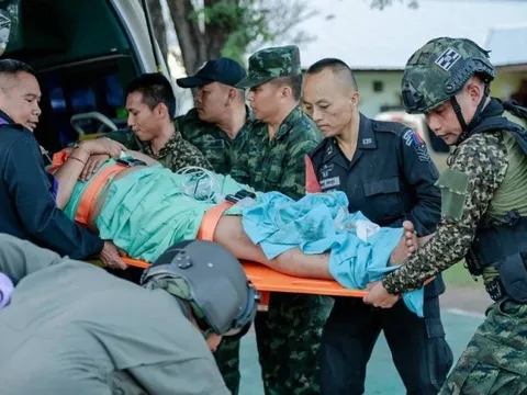 Biên giới Thái Lan - Campuchia căng thẳng trở lại, hàng trăm nghìn người sơ tán