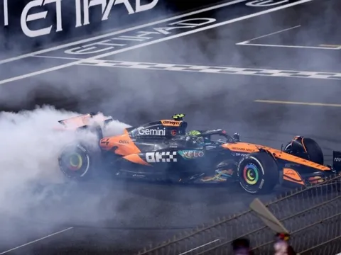 Lando Norris lên ngôi vô địch F1